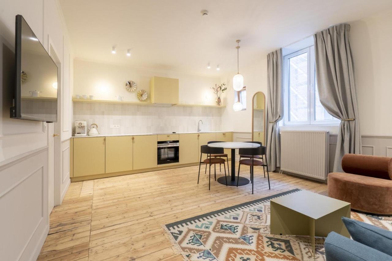 Shway Le Pierre Apartment Антверпен Екстериор снимка