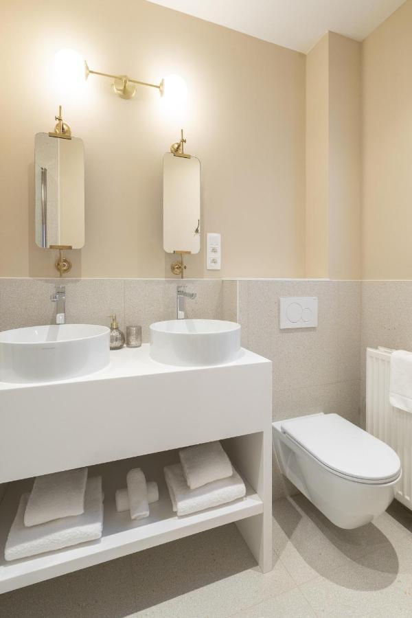 Shway Le Pierre Apartment Антверпен Екстериор снимка