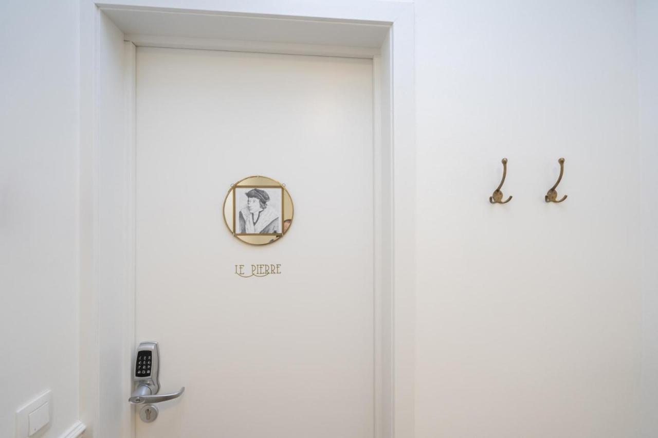 Shway Le Pierre Apartment Антверпен Екстериор снимка