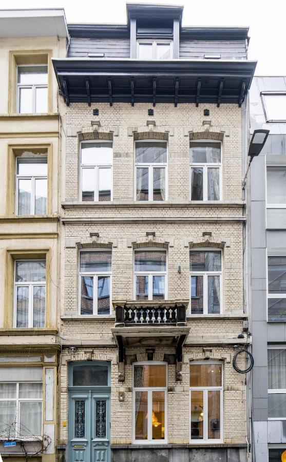 Shway Le Pierre Apartment Антверпен Екстериор снимка